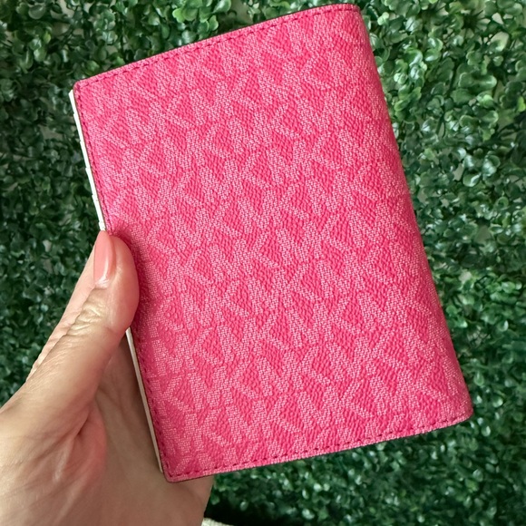 Michael Kors Pink Travel Passport Holder Wallet NWT - Picture 2 of 4